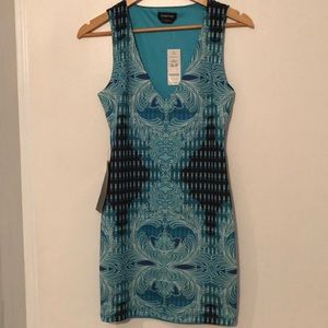 Bebe Deco Print VNeck Dress